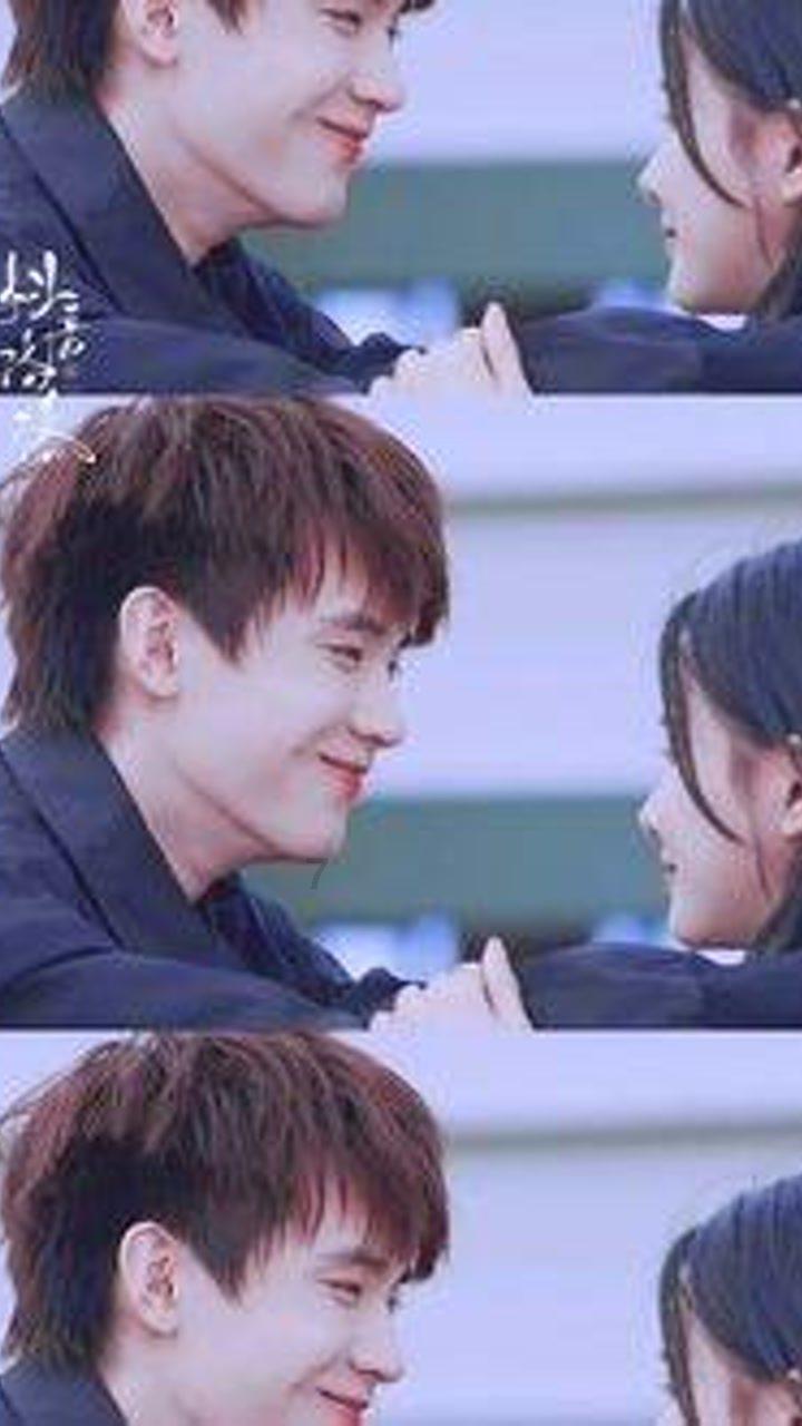 迷路的可爱男孩